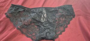 NWT Victorias Secret Medium Dream Angels Cheekini Panty Black Lace Sexy New